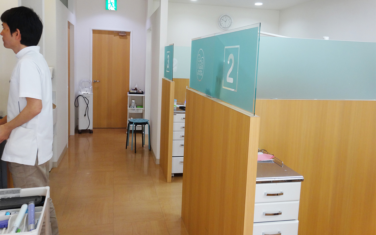 半個室の診察室